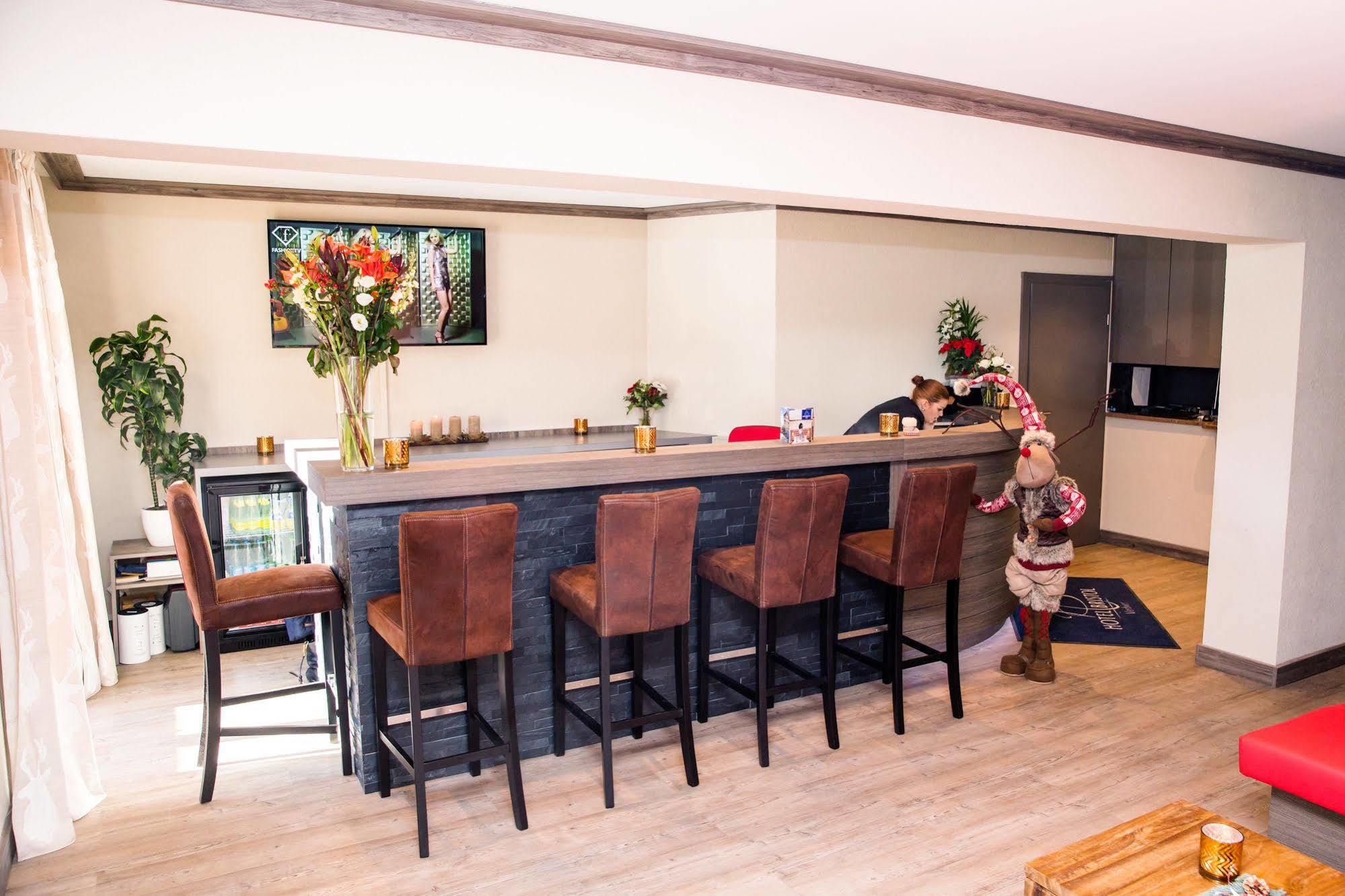 Hotel Bristol Verbier Εξωτερικό φωτογραφία